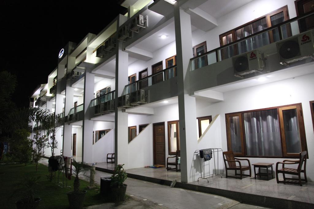 Hotel Lux Ngwesaung Zewnętrze zdjęcie